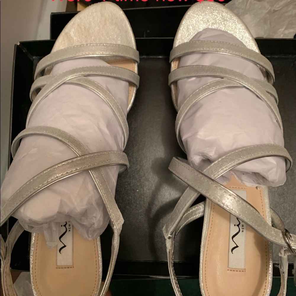 Shoes - Picture 3 of 4